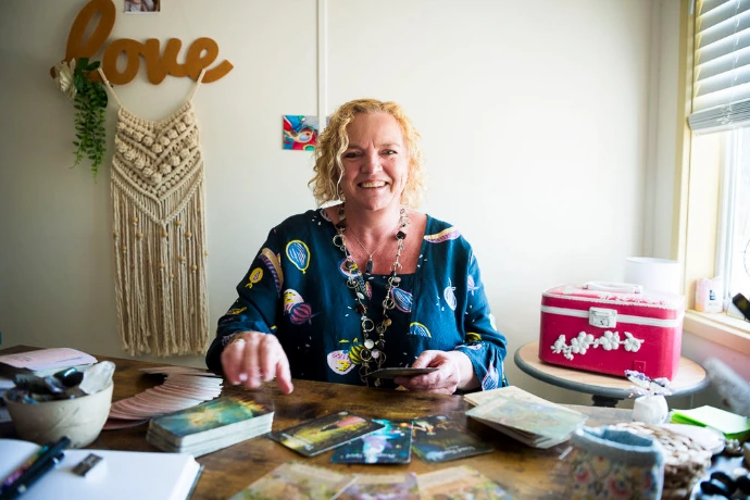 Michelle McCormack During a Psychic Mediumship Reading using cards